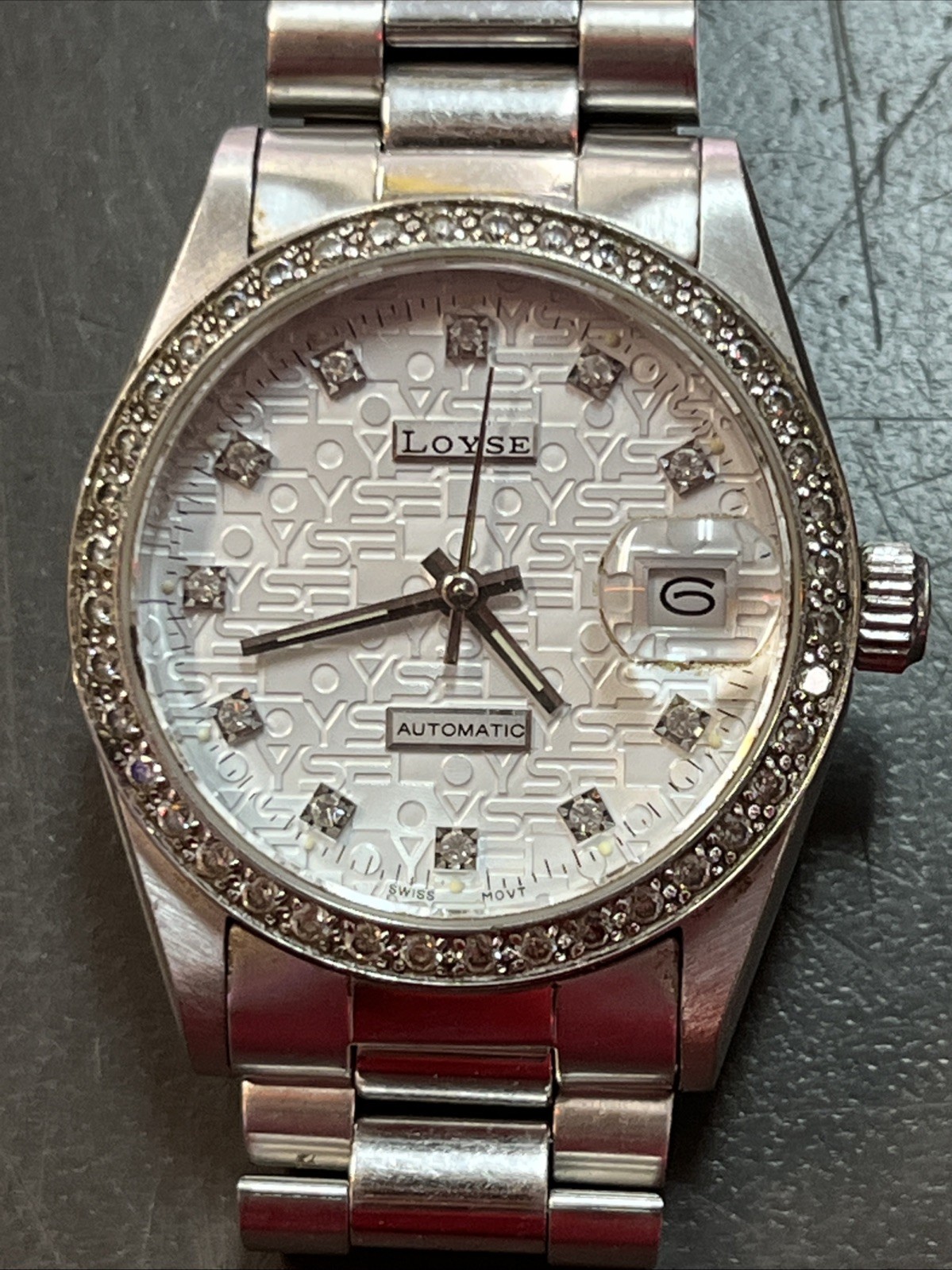 Loyse Chronometer 25 Jewels Automatic Sapphire Swiss 2671 Date