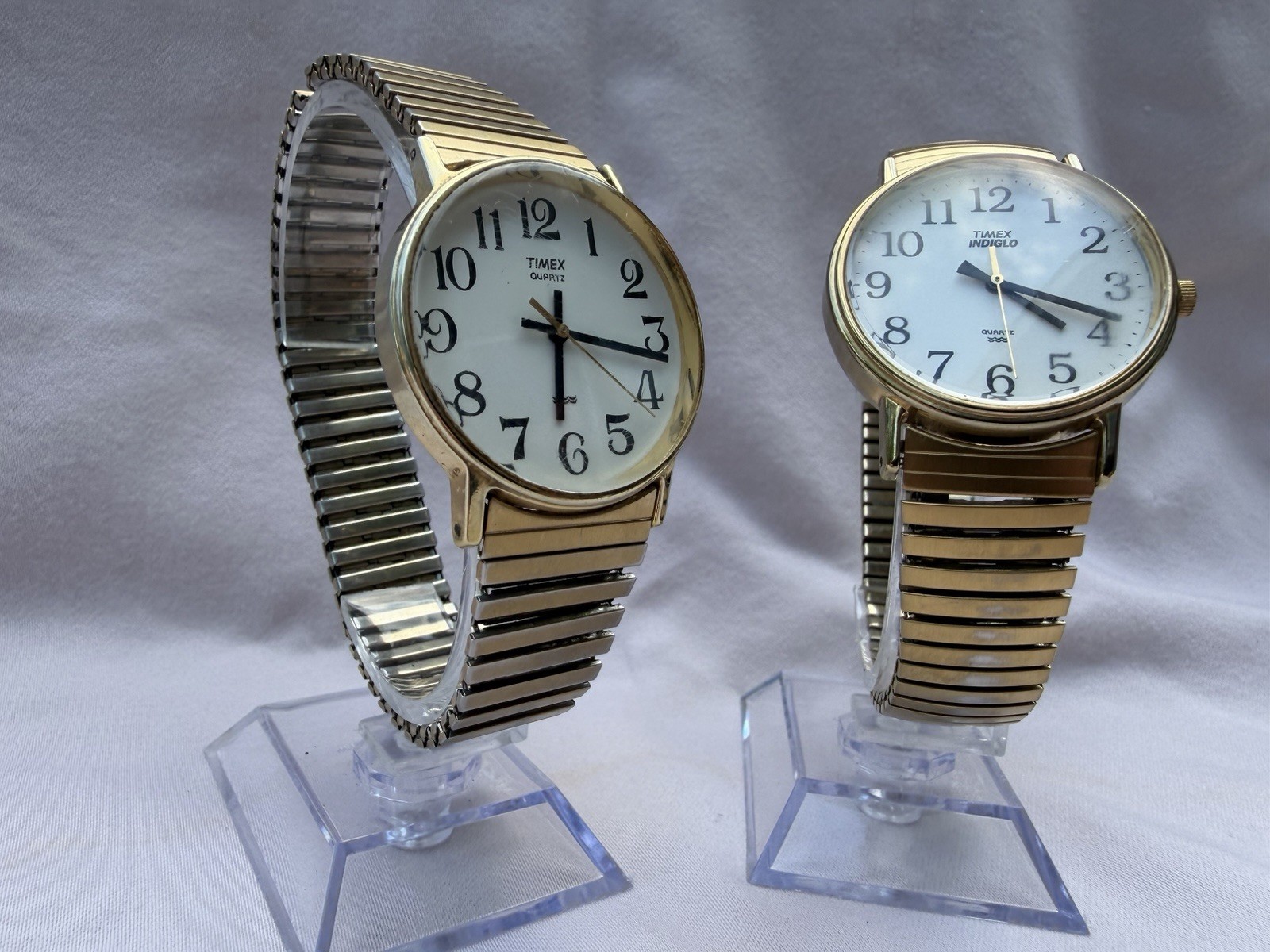 Timex Indiglo Quartz Analog Wristwatch Gold Tone Expansion Band White Dial