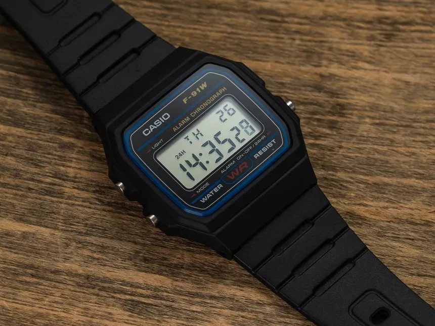 Casio F91W Digital Watch Black Resin Strap Classic Unisex