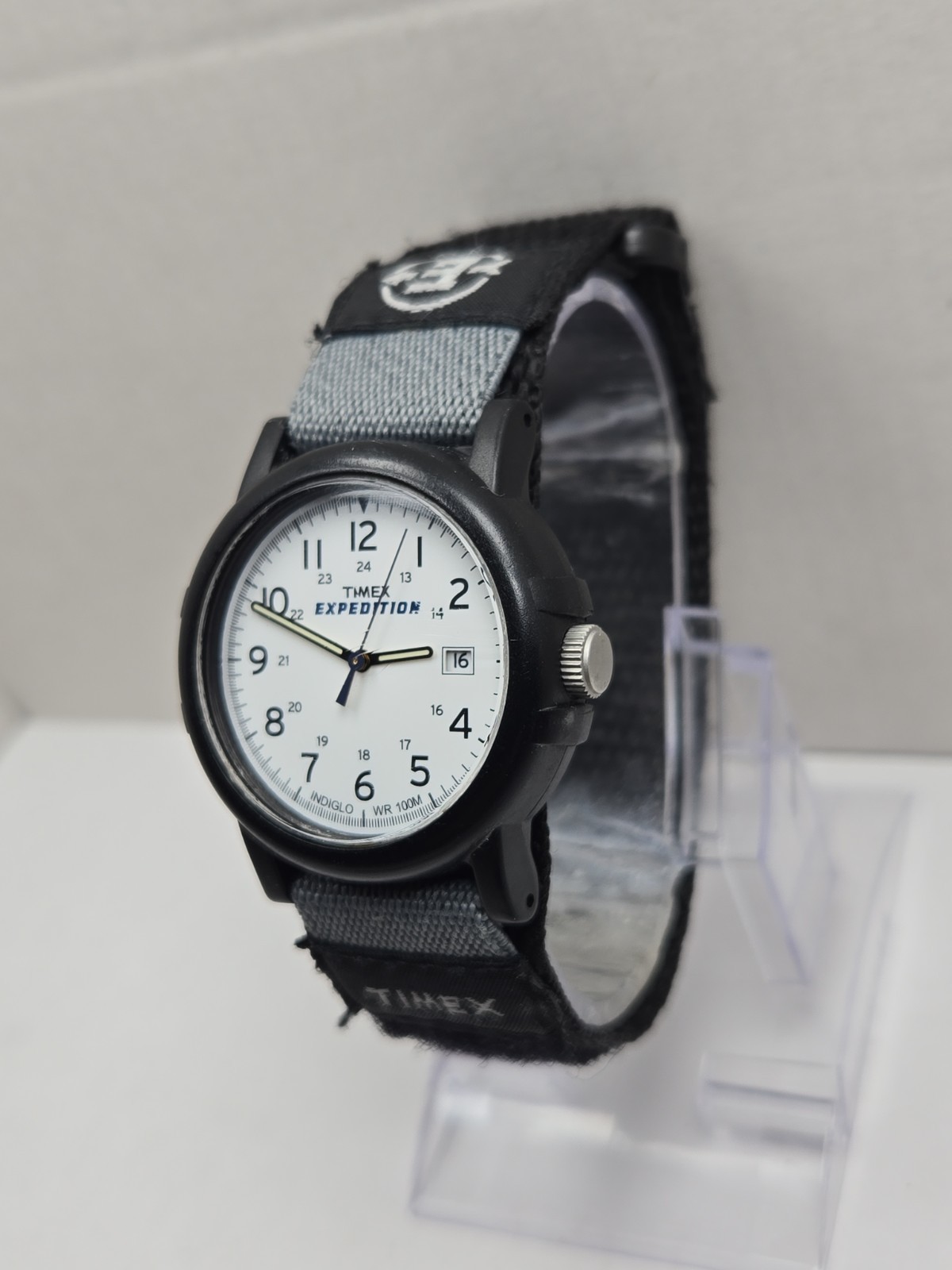 Timex Expedition Camper 38mm White Dial Indiglo Date 100M Mens Watch New Battery