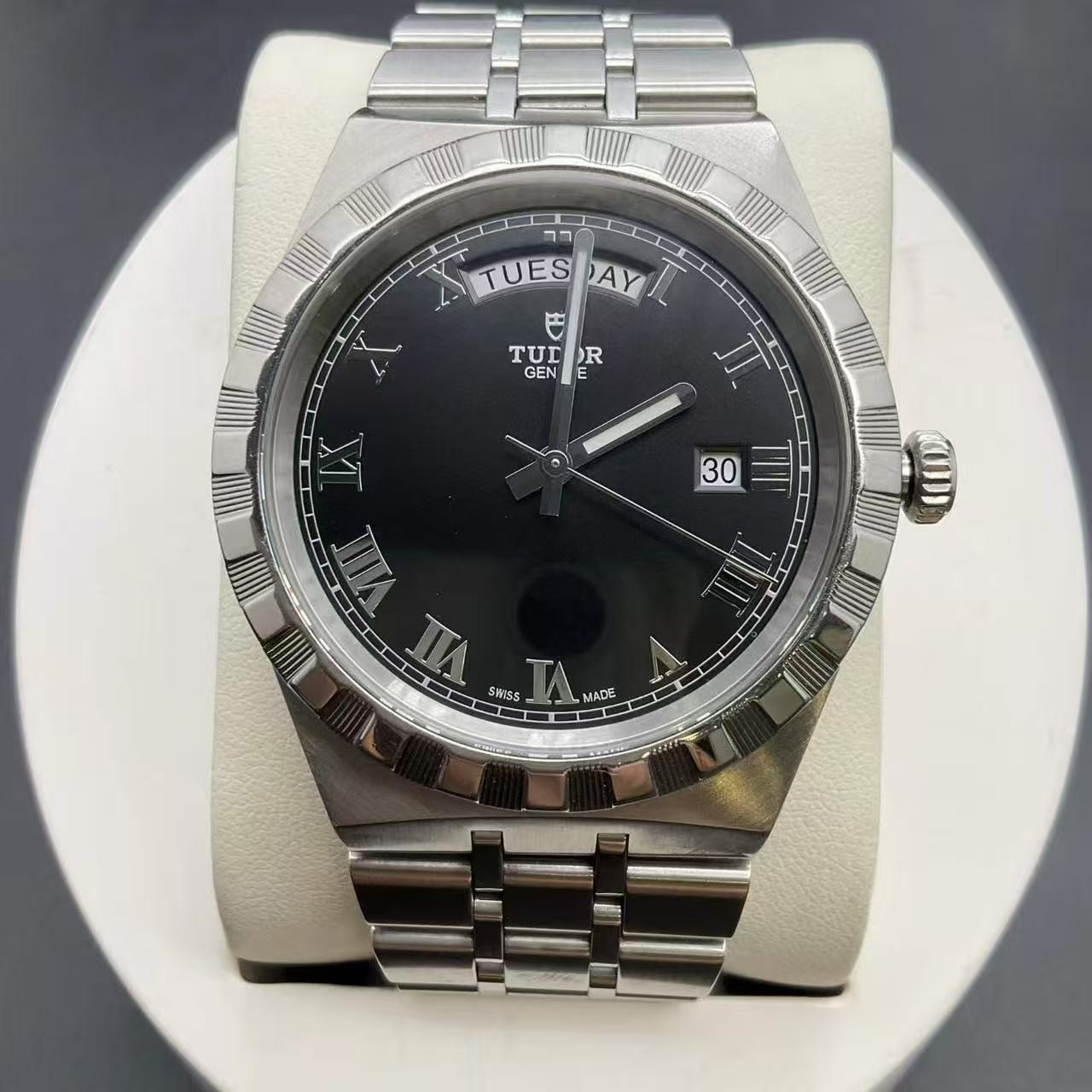 Tudor Black Roman Dial Royal M28600-0003 Men’s Watch Automatic 41mm Date