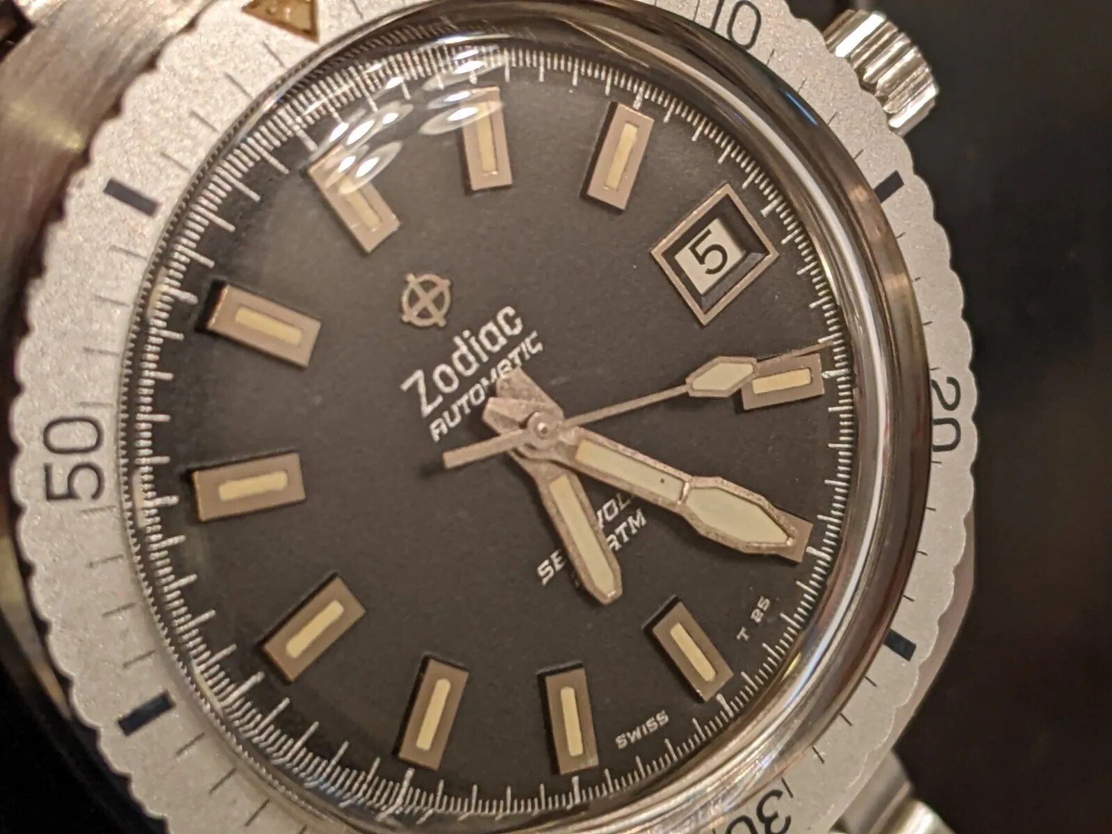 39mm vintage Zodiac Sea Wolf 722-906 automatic diver + box & bracelet mens watch