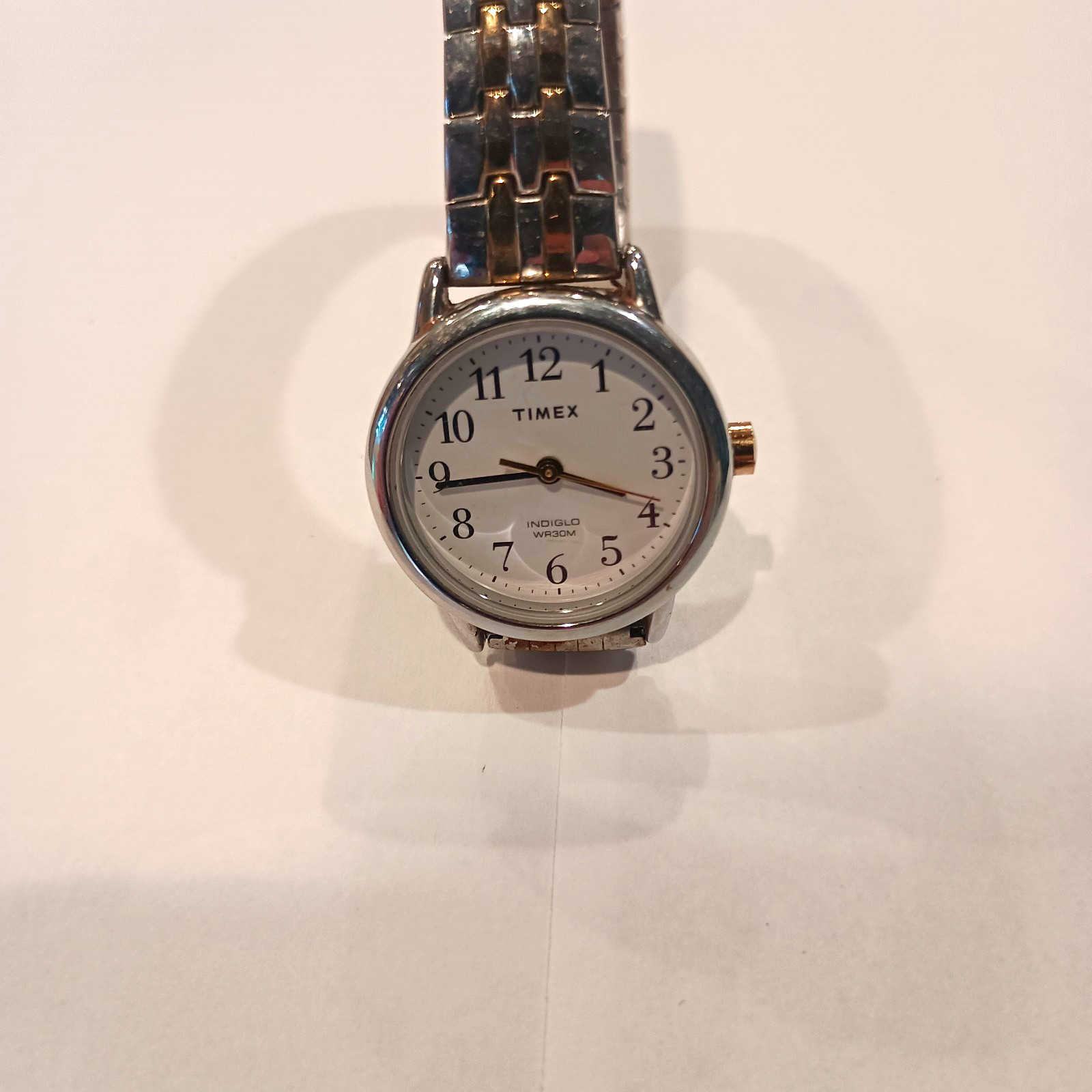 Timex Indiglo Women’s Quartz Water Resistant 30m Silver Stretch White Dial