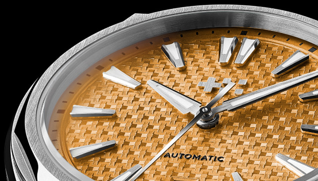 Christopher Ward Twelve 38 Mango Ice Cream Limited Ed. 1 of 200 #coinsofcanada