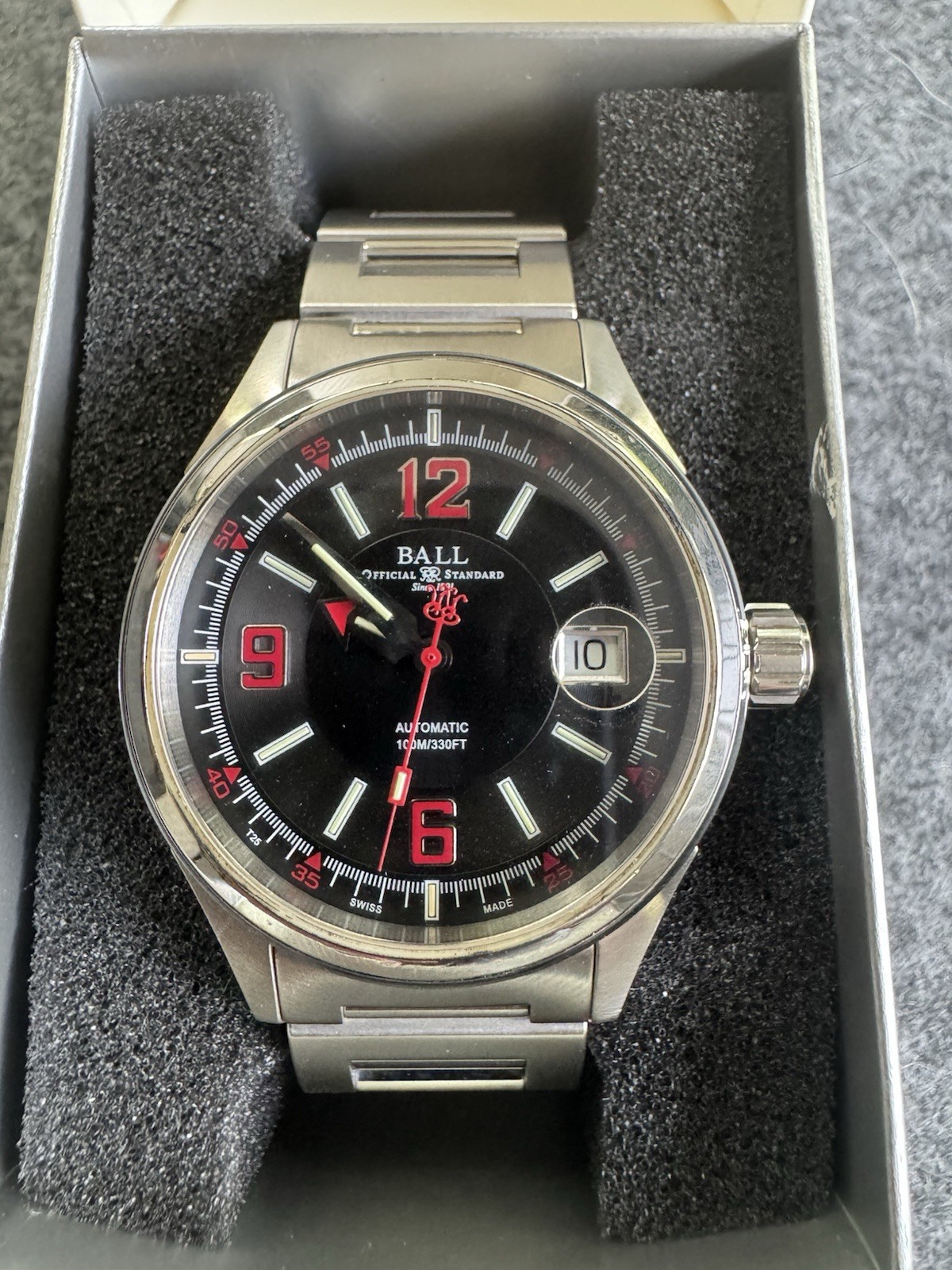 BALL Fireman Automatic 40mm 100m Date Black/Red Dial Stainless Bracelet