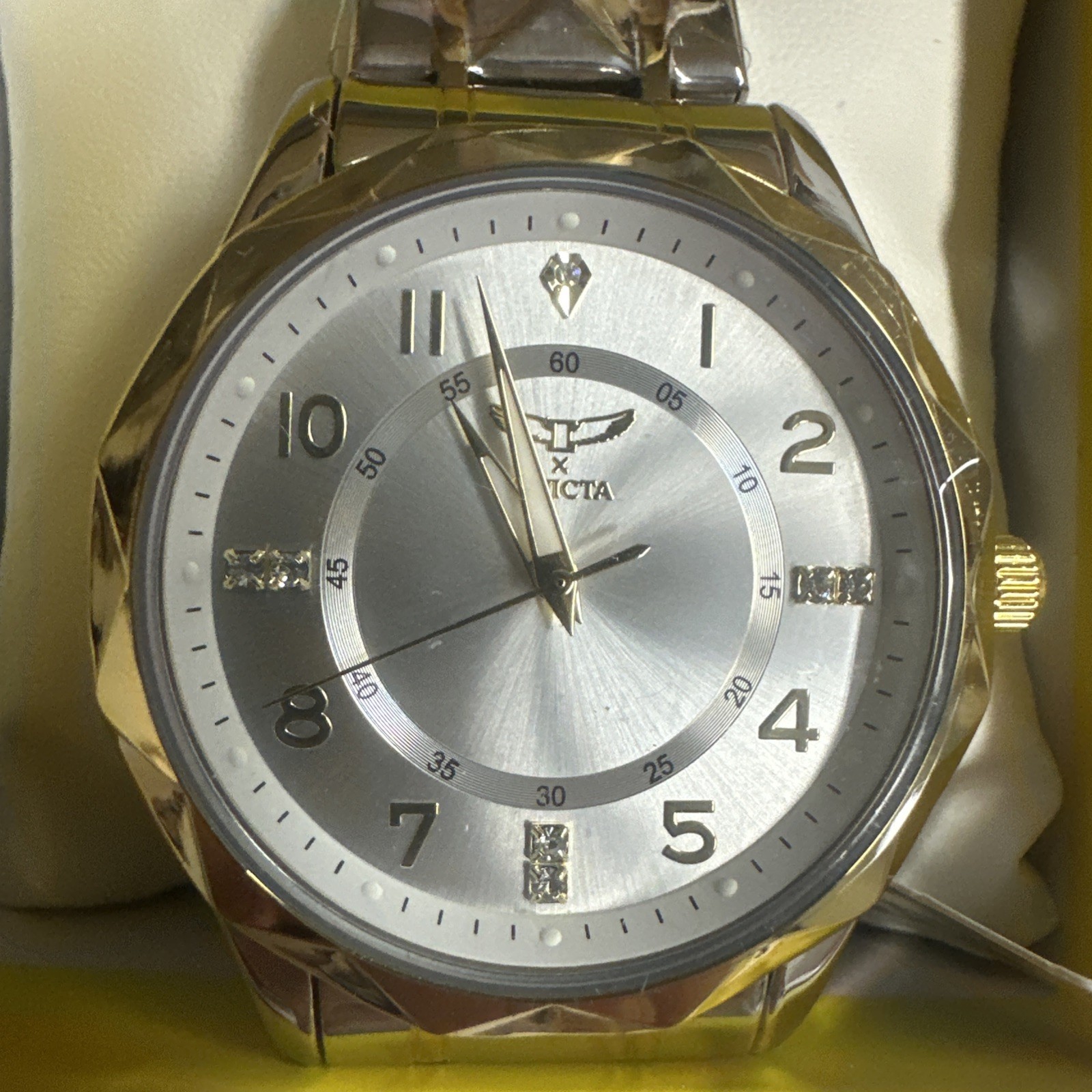 (273) Invicta Watch 69203 Brand New With Box And Warranty