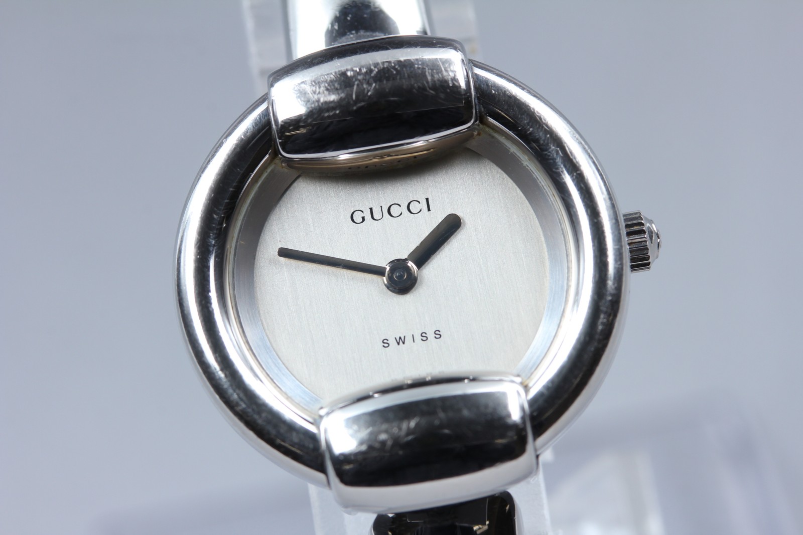 [Exc+5] Gucci 1400L Silver 25mm White Round Dial Quartz Women’s Watch From JAPAN