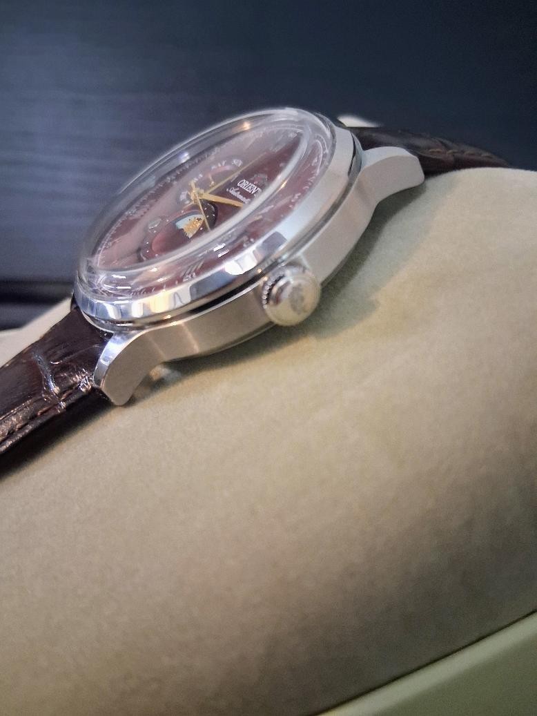 Orient Bambino Automatic Red Dial Day Date Men’s Watch Brown Leather 41mm