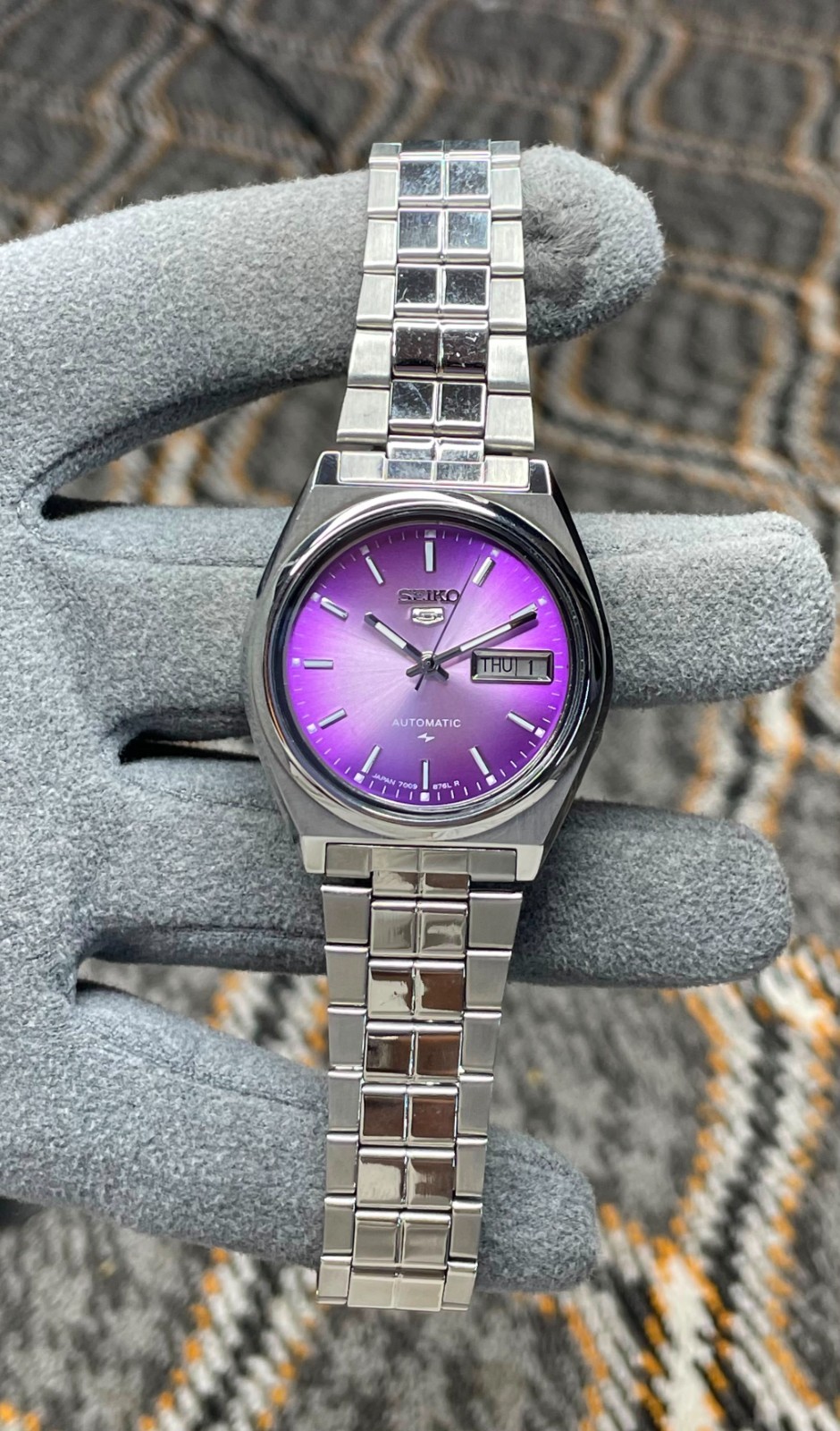 Rare Seiko 5 Automatic Purple Dail 7009 Stainless Steel Wristwatch Men’s Japan