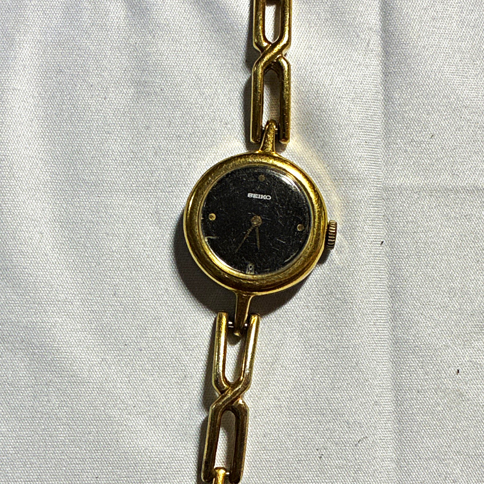 Seiko Lassale Women’s Vintage Quartz Dress Watch Black Dial Gold-Tone Bracelet