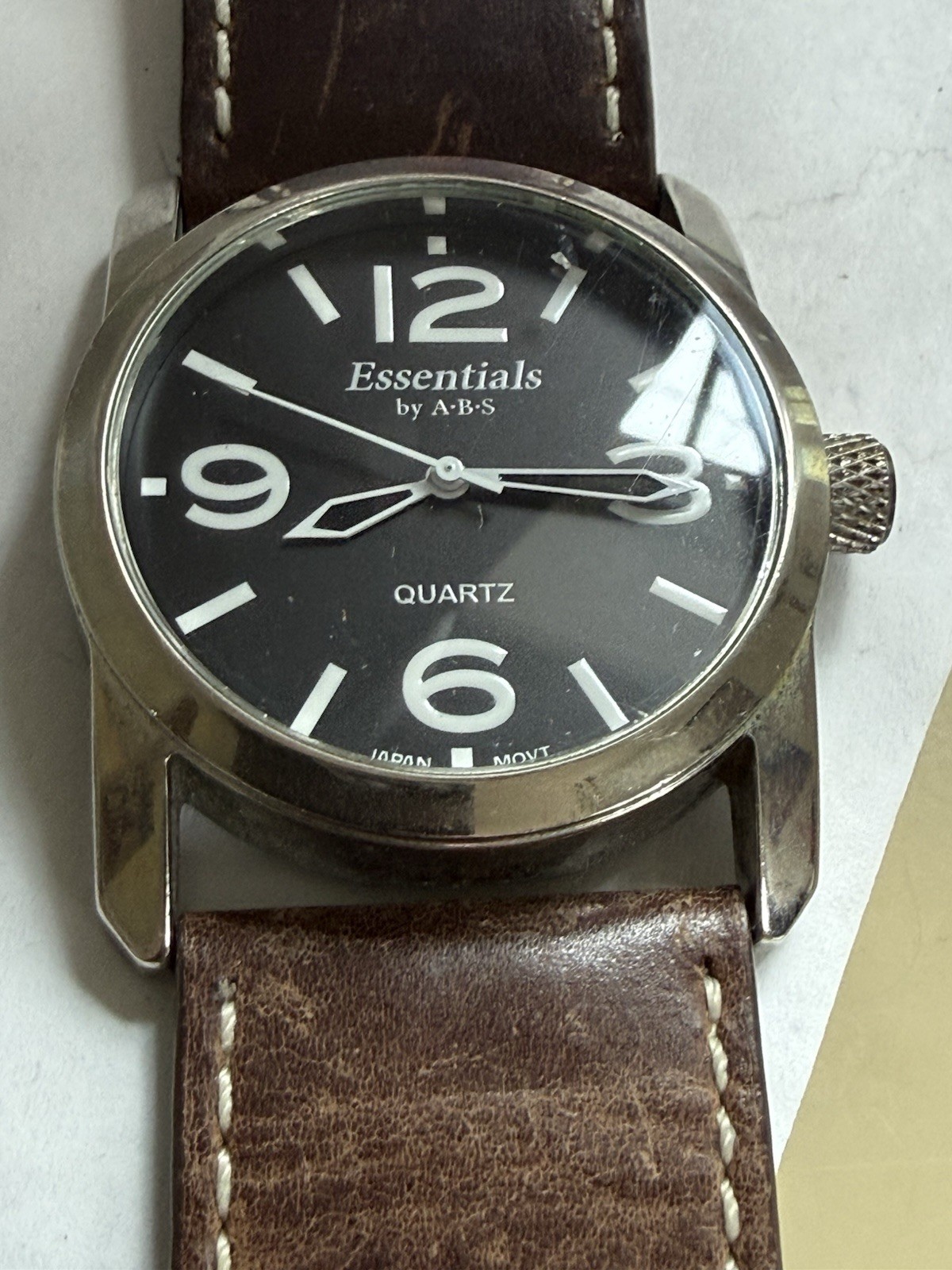VTG MEN’s ESSENTIALS BY ABS WRISTWATCH – NEEDS BATTERY