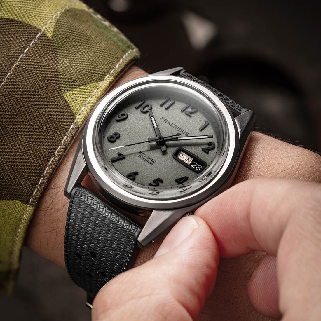 Praesidus REC SPEC Automatic Titanium Day-Date Full Light Military Men’s Watch