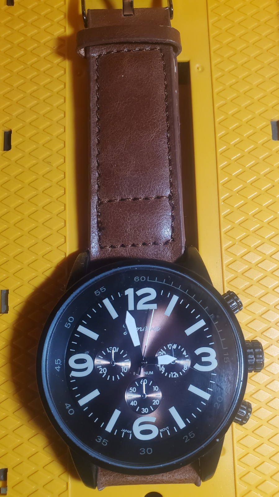 Mens Geneva 55mm Anolog Black Dial Brown Leather Strap New Battery, Works Great