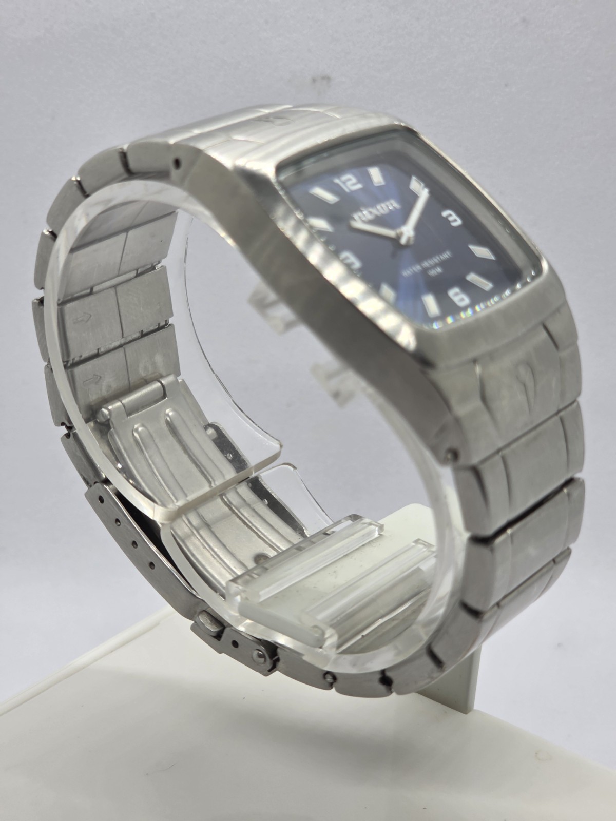 NIXON THE MANUAL