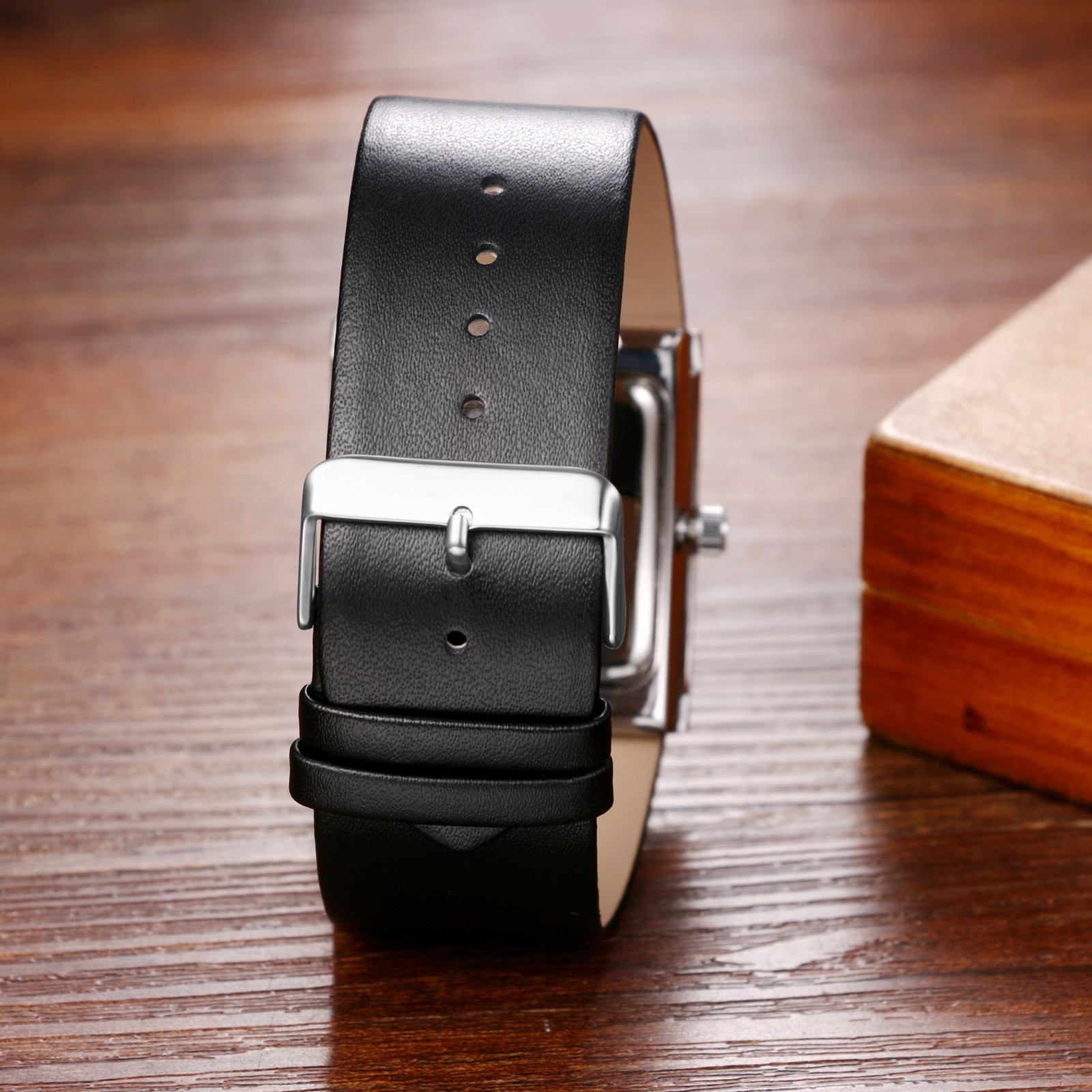 Leather Strap Square Analog Quartz Watch Japanese Movement Business Casual 3ATM