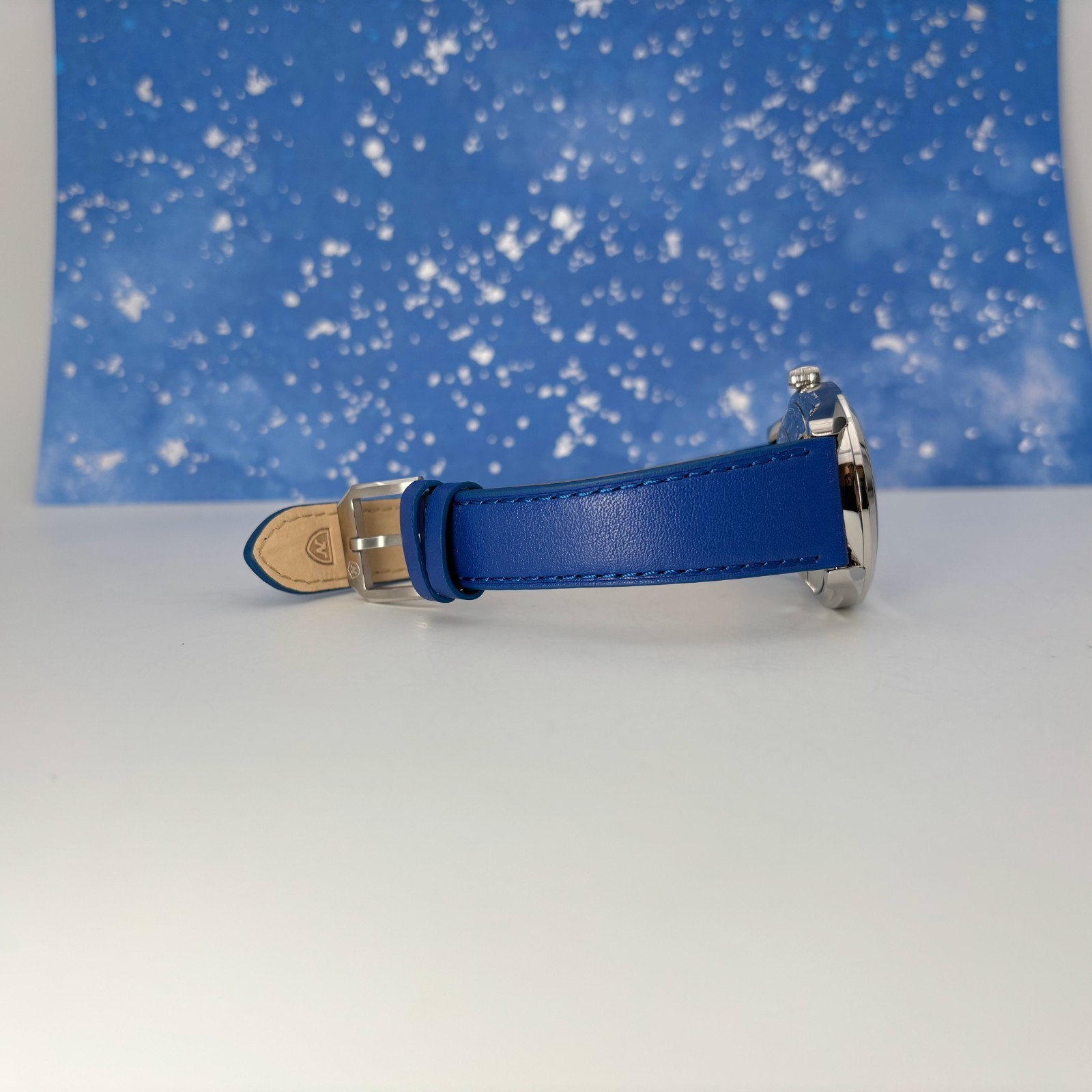 2026 Nivada Grenchen Super Antarctic Date 38mm 32076A49 – Blue Dial
