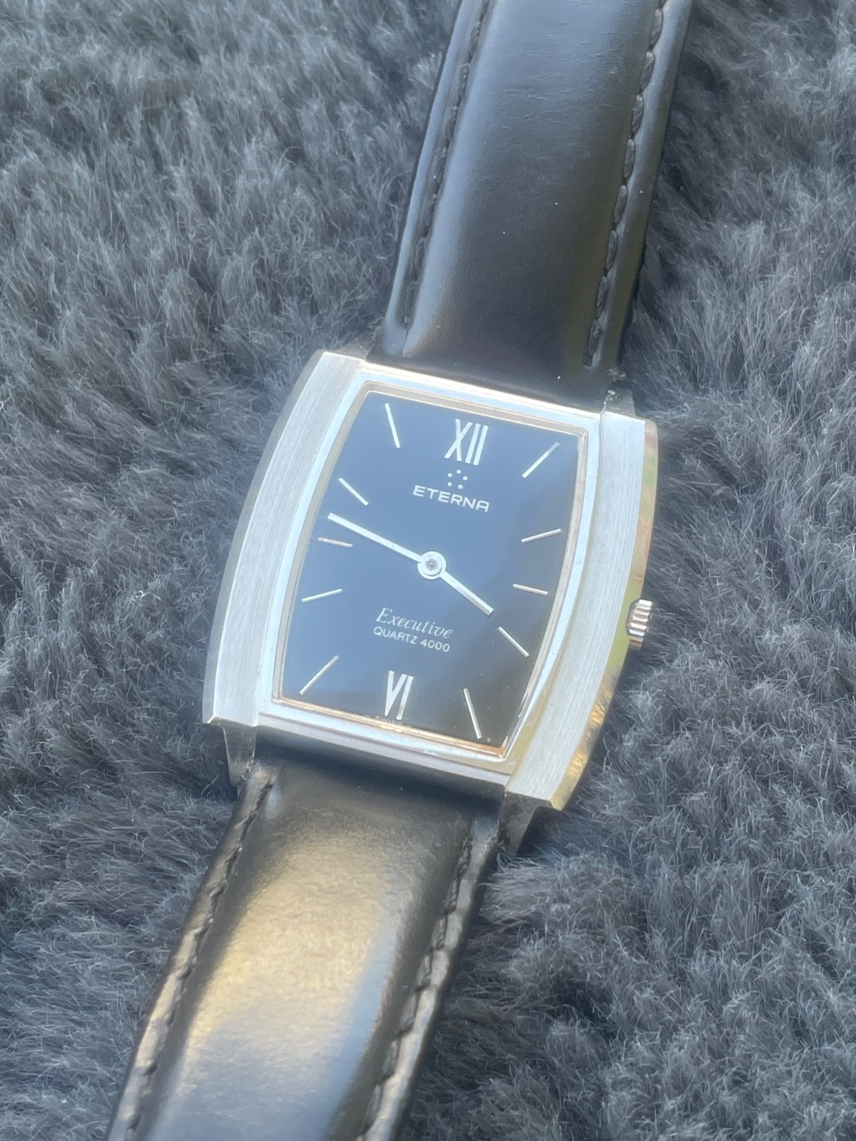 Eterna Executive Quartz 4000 Rectangular Black Dial ESA 940.111 32/40 mm