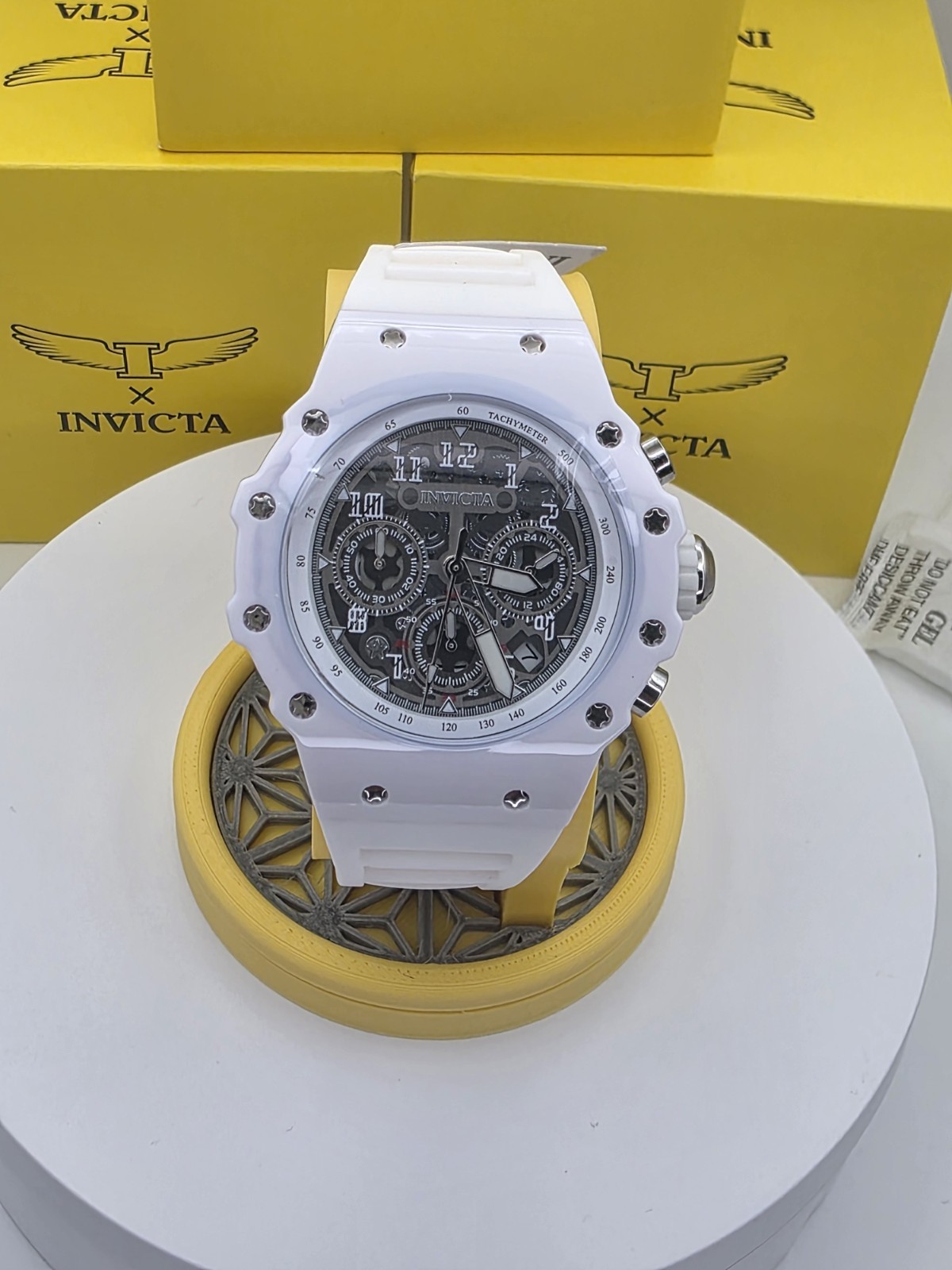Invicta Racing Vaulthan Men’s Watch – 44mm, White (69668).