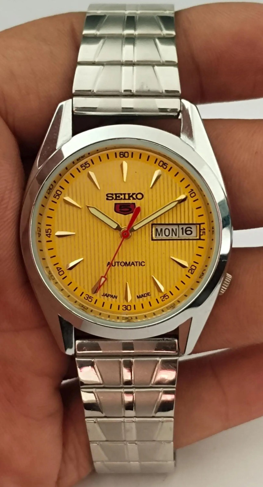 Seiko Automatic Day/Date Yellow Dial Vintage Refurbished Men’s Watch 36mm