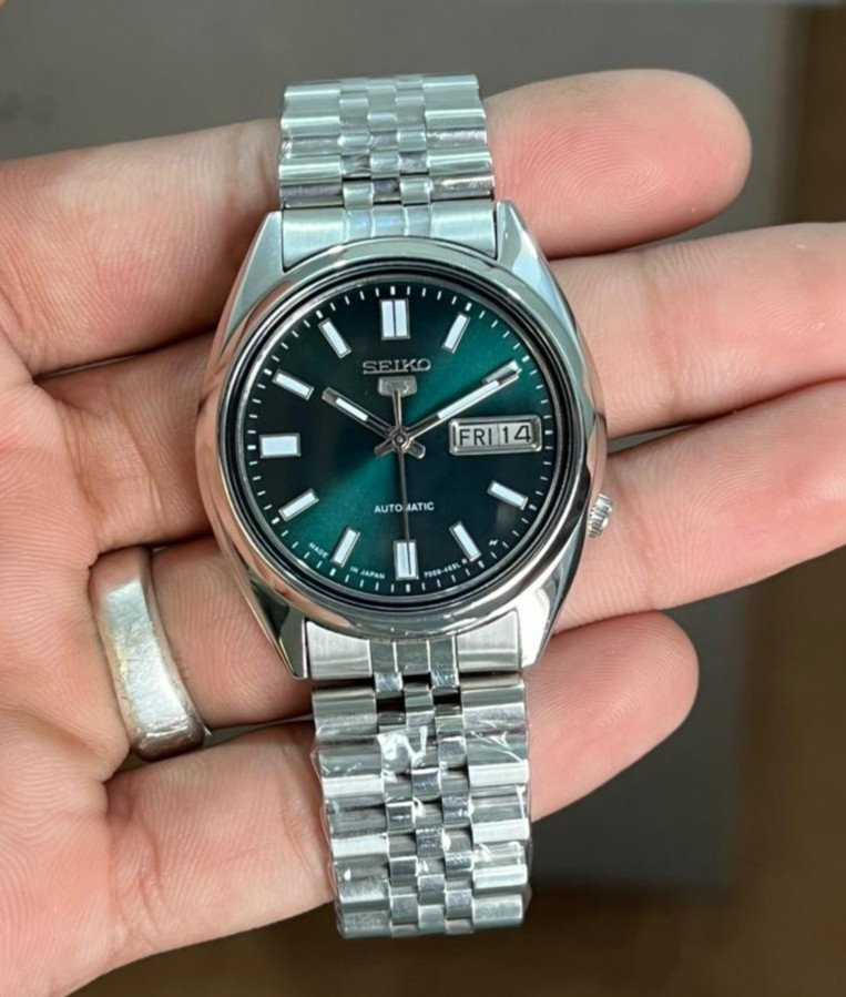Seiko 5 Automatic Tale Green Dial Mens Watch Japan Made 7009