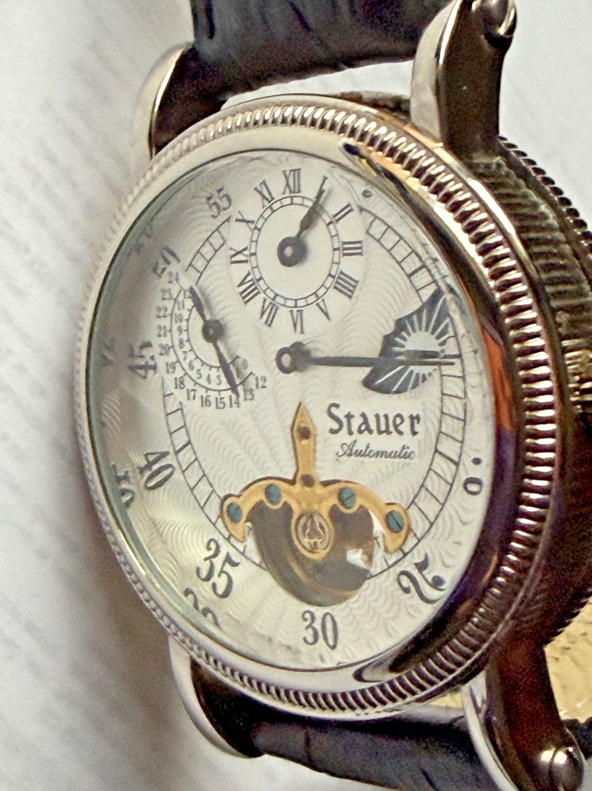 STAUER AUTOMATIC MOVEMENT MEN’S WATCH 19782 NEW /OLD STOCK
