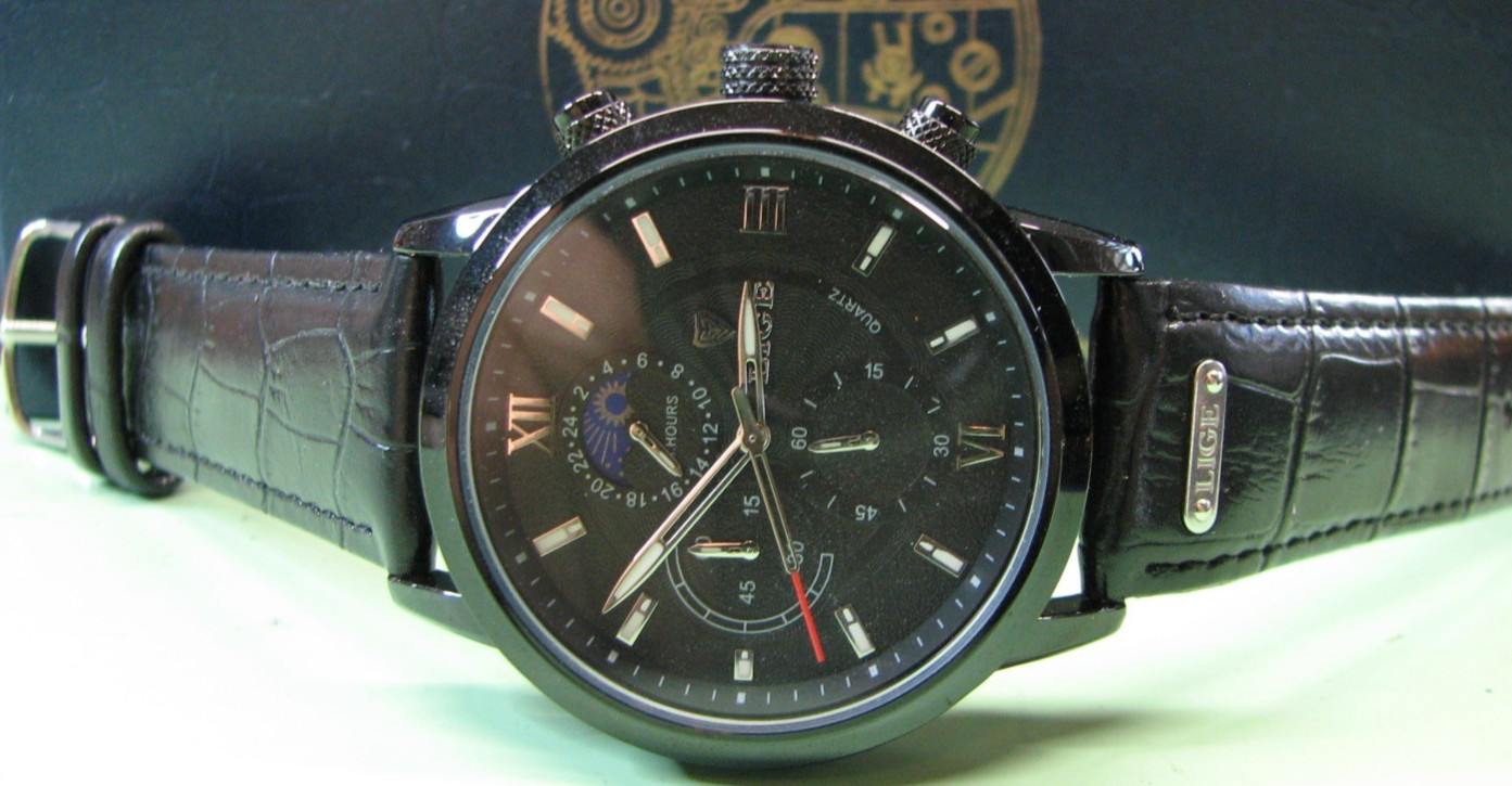 Lige Quartz Chronograph with 24 hour am/pm Sub-Dial