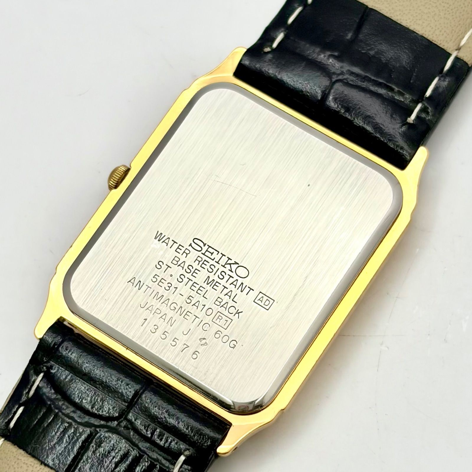 Seiko Men’s Gold Rectangular Quartz Watch 5E31-5A10 Battery Used