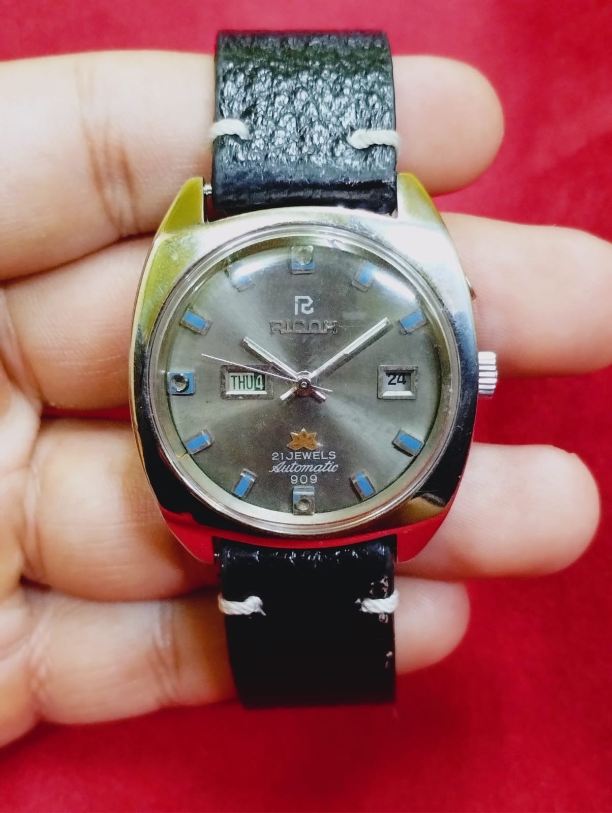 Vintage ricoh 909 gray dial mens 21j Japan working wrist watch.026