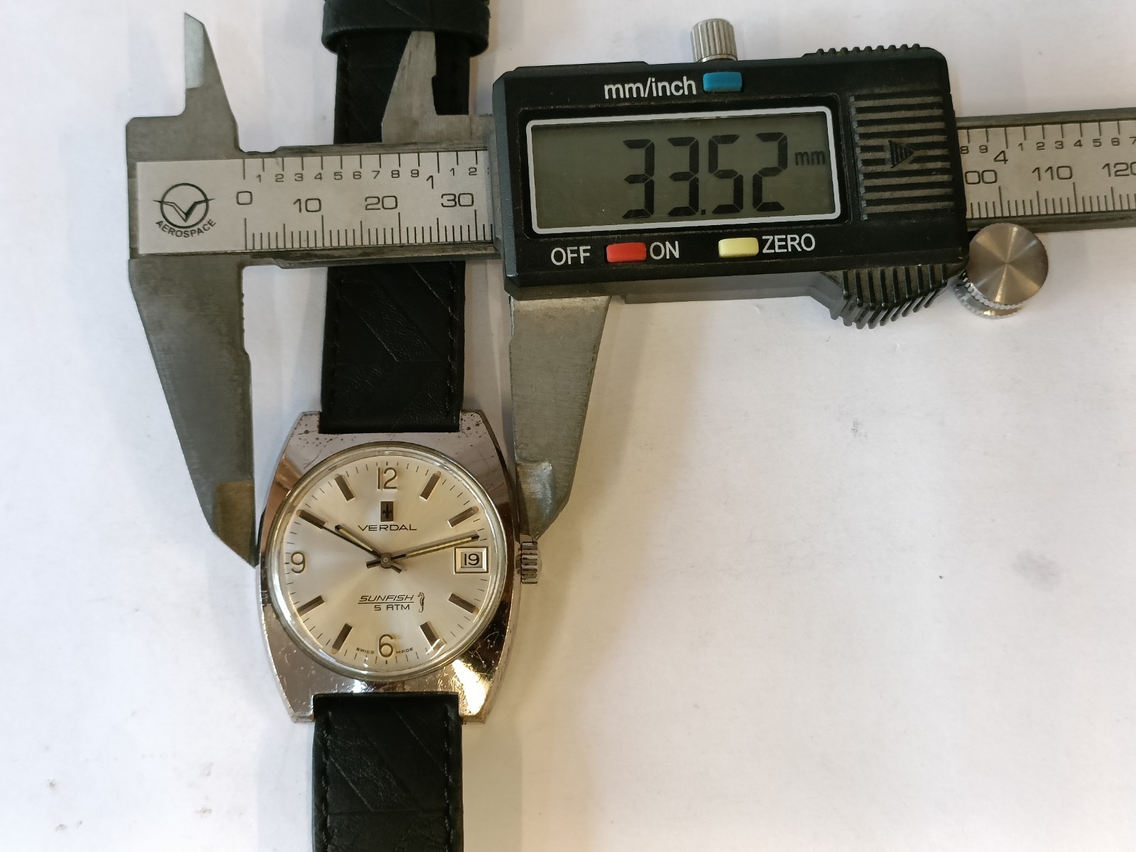 VERDAL SUNFISH 17J WINDING SILVER DIAL 4229 SWISS MEN’S WORKING CONDITION