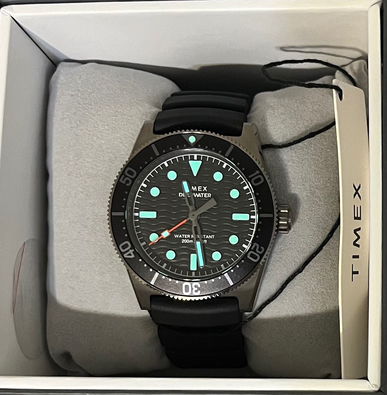 Timex Deepwater Reef 200M 41mm Black Rubber Strap Watch TW2W74700 Pre-owned
