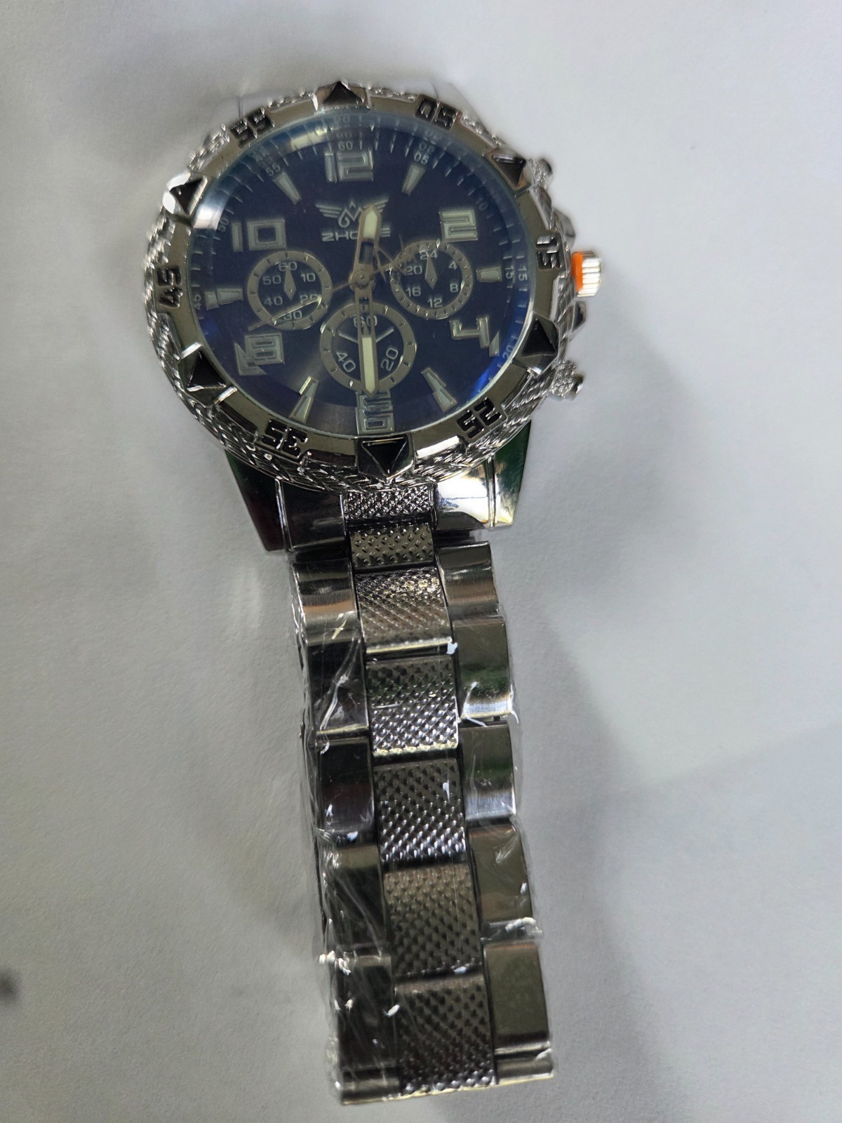 Zhowe Wristwatch Silver Tone with A Black Face. New Without Box. Never Worn