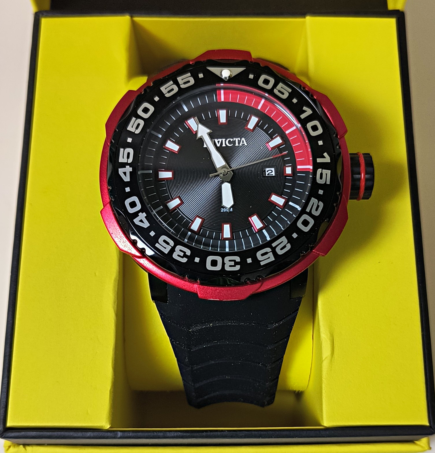 Invicta Pro Diver Chrononaut Black/Red Dial Rotating Bezel Silicone Strap 52mm