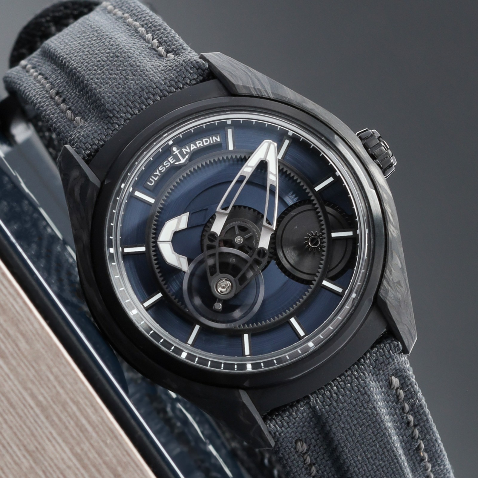 Ulysse Nardin Freak 2025 43mm Carbon Titanium Blue Dial 2303-270LE-3A