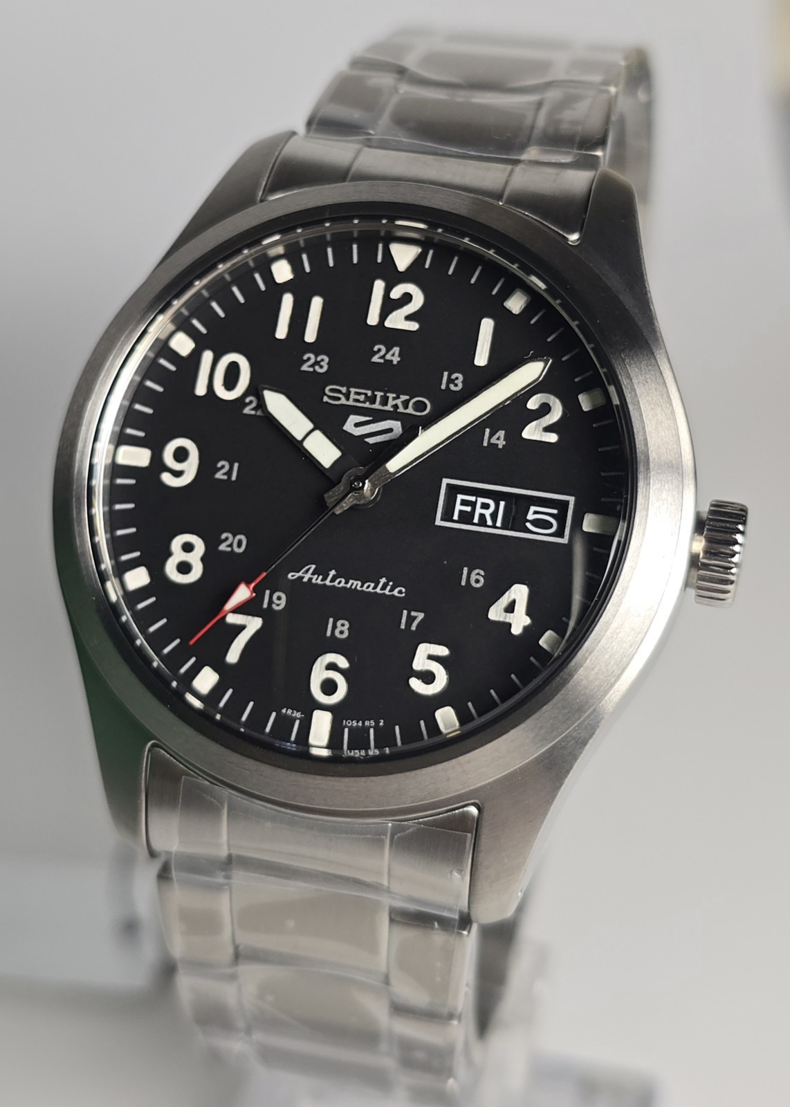 Seiko 5 Sports SRPG27K1 Automatic Field Watch Black Dial/Stainless Steel 39.4mm