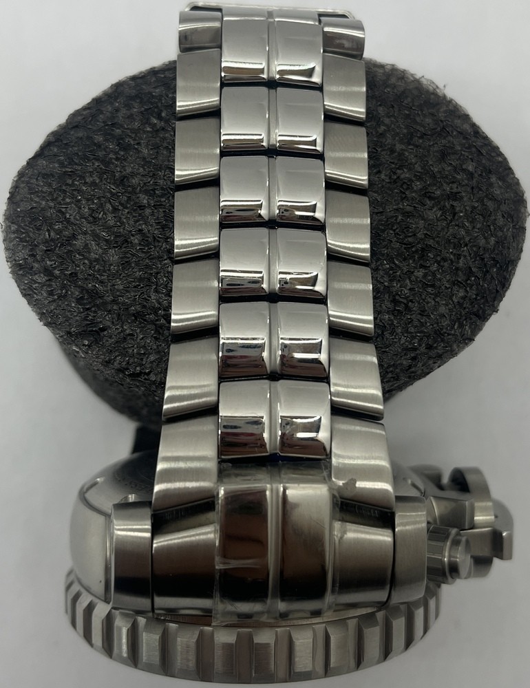 Invicta 26105