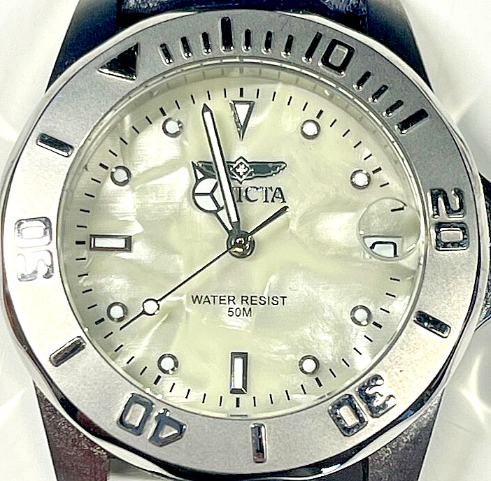 Invicta Diver 34mm, 50Meter TRITNITE, Mother of Pearl Flame Fusion, New Battery.