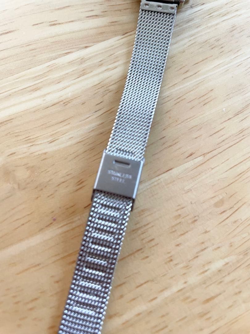Working condition, excellent condition, retro style, Japanese quartz Citizen FRE