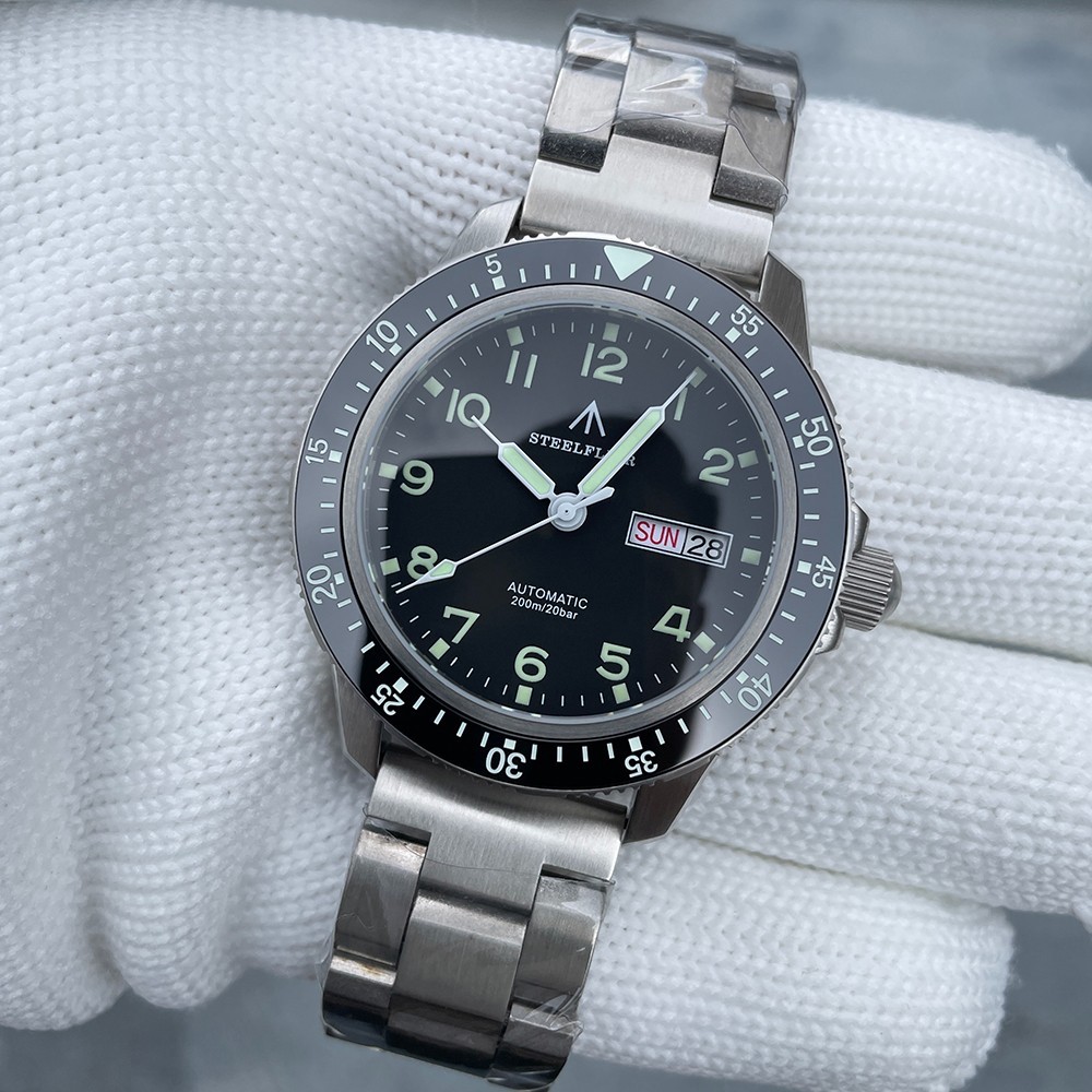 Steeldive Steelflier SF787, Classic Pilot, NH36, Sapphire, Lume, Diving,Bracelet