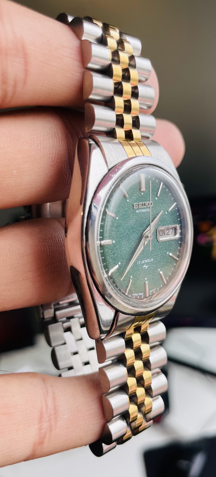 Seiko Automatic 7009 Green Textured Dial Day/Date Two-Tone Japan Watch