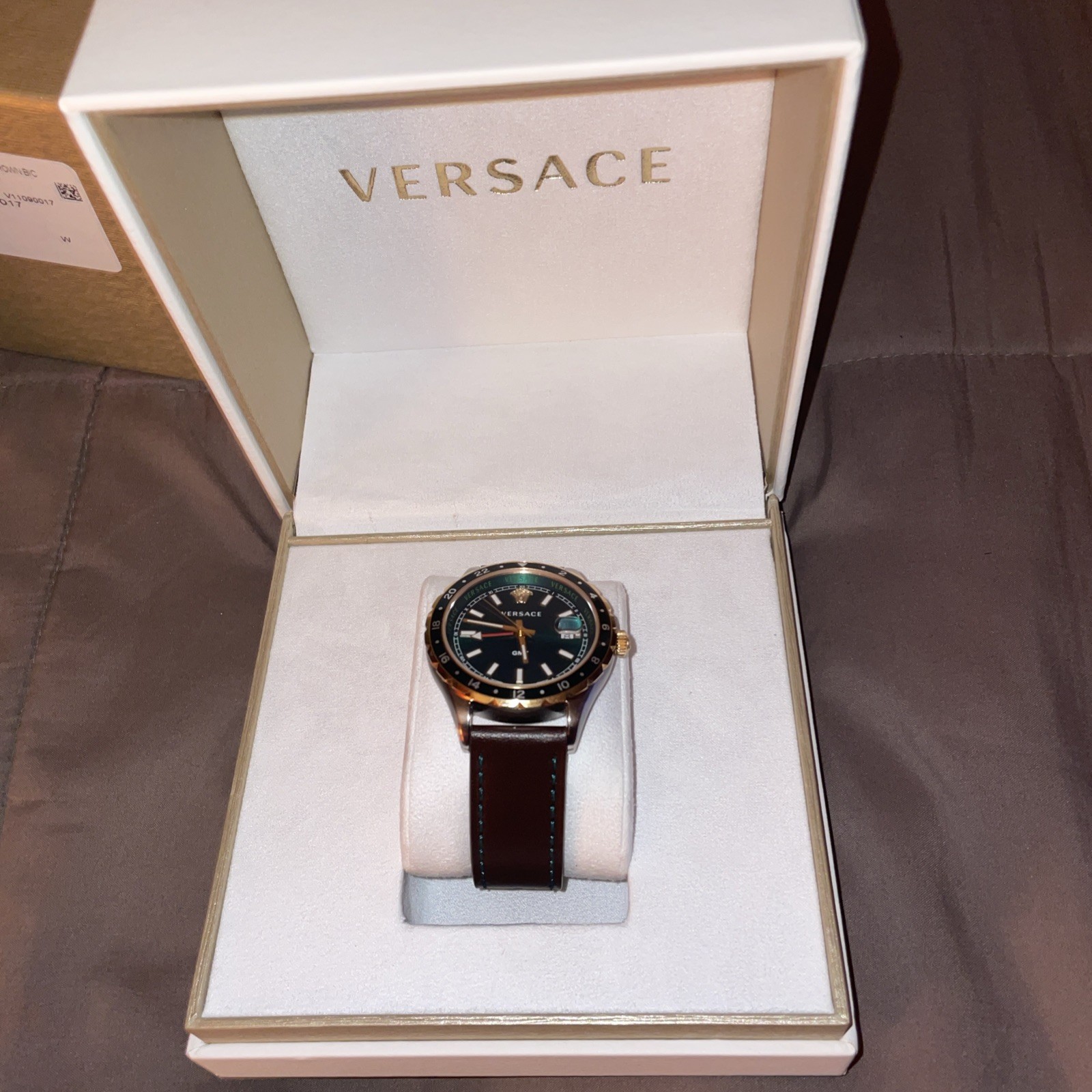Versace Men’s Hellenyium Quartz Watch V11090017 Green Dial BRAND NEW