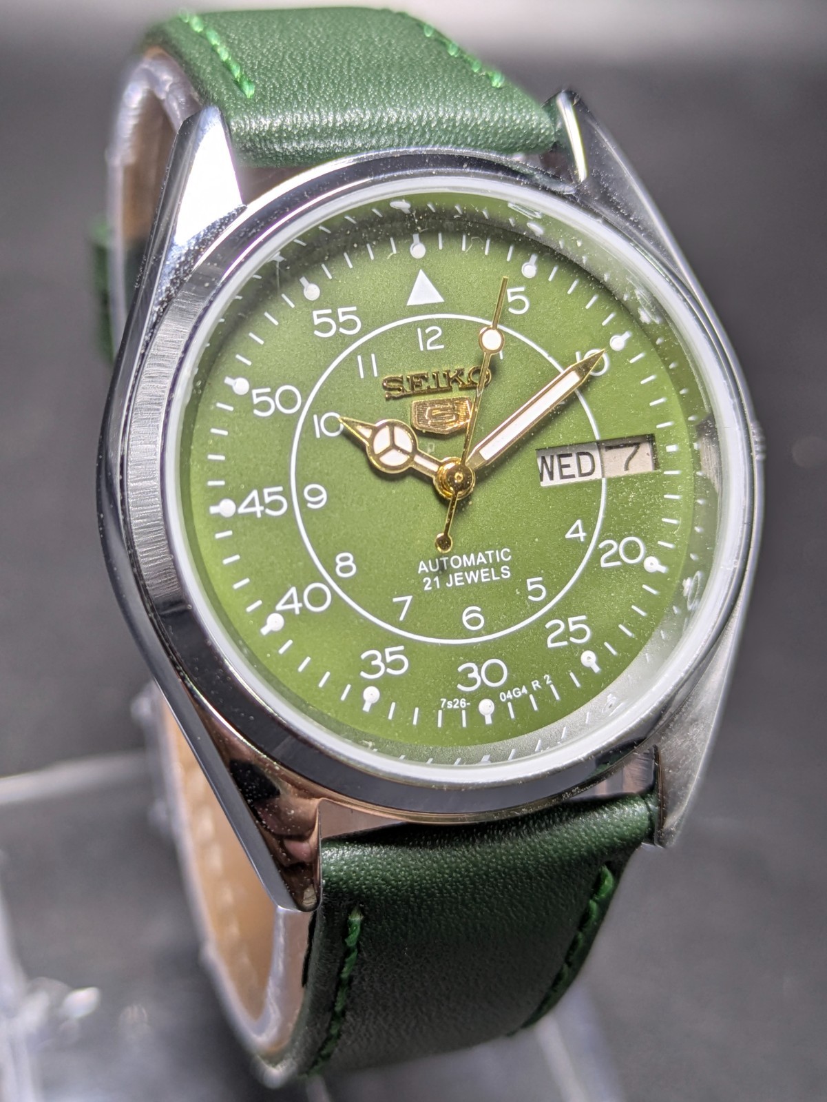 Vintage Seiko 5 automatic day date movement no. 6309A japan made men’s watch