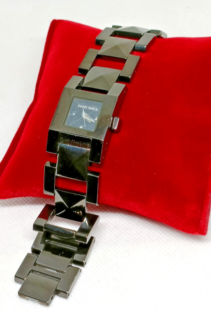 Rare DIESEL DZ-5138 Women’s All Black Solid Steel Quartz Watch – VGC/Working