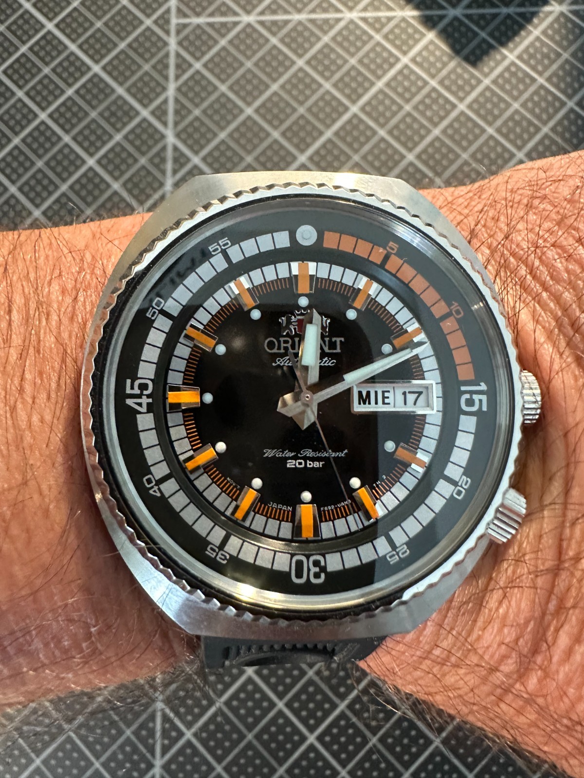 NEW Orient Neo Classic, Automatic, 200M