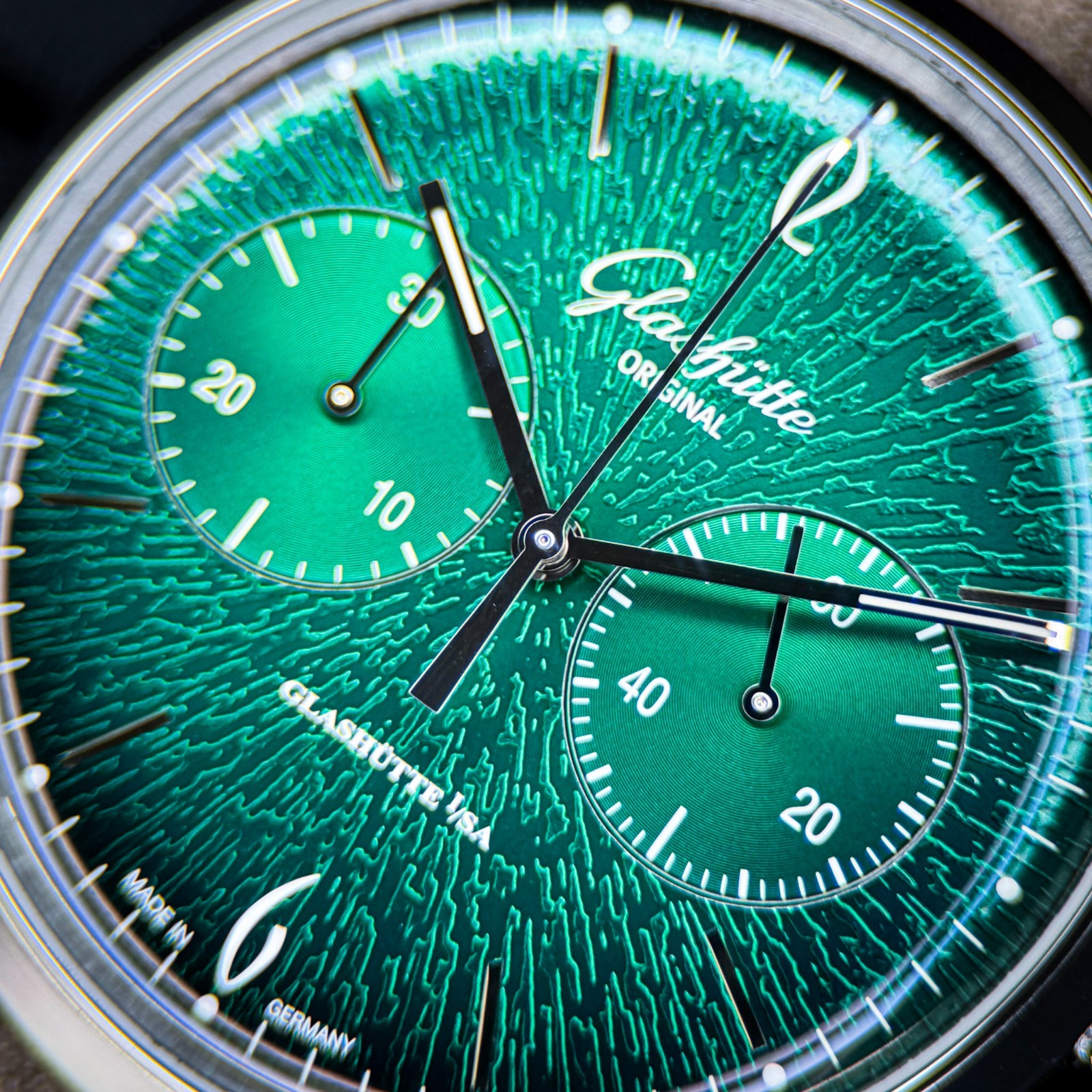 Glashütte Original Sixties Chronograph Annual Edition 1-39-34-05-22-04 box/paper