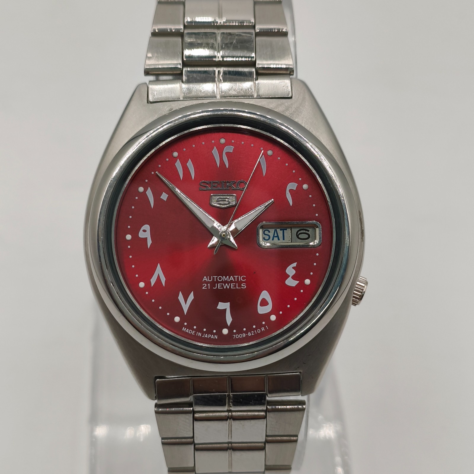 Vintage Seiko 5 Arabic Automatic 7009 Men’s Watch Red Dial 37 mm Japan Made