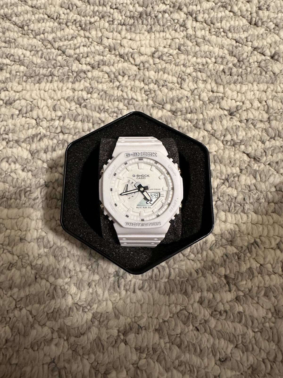 Casio G-SHOCK GA-2100 Shock-Resist Analog/Digital White Resin 200m 45mm