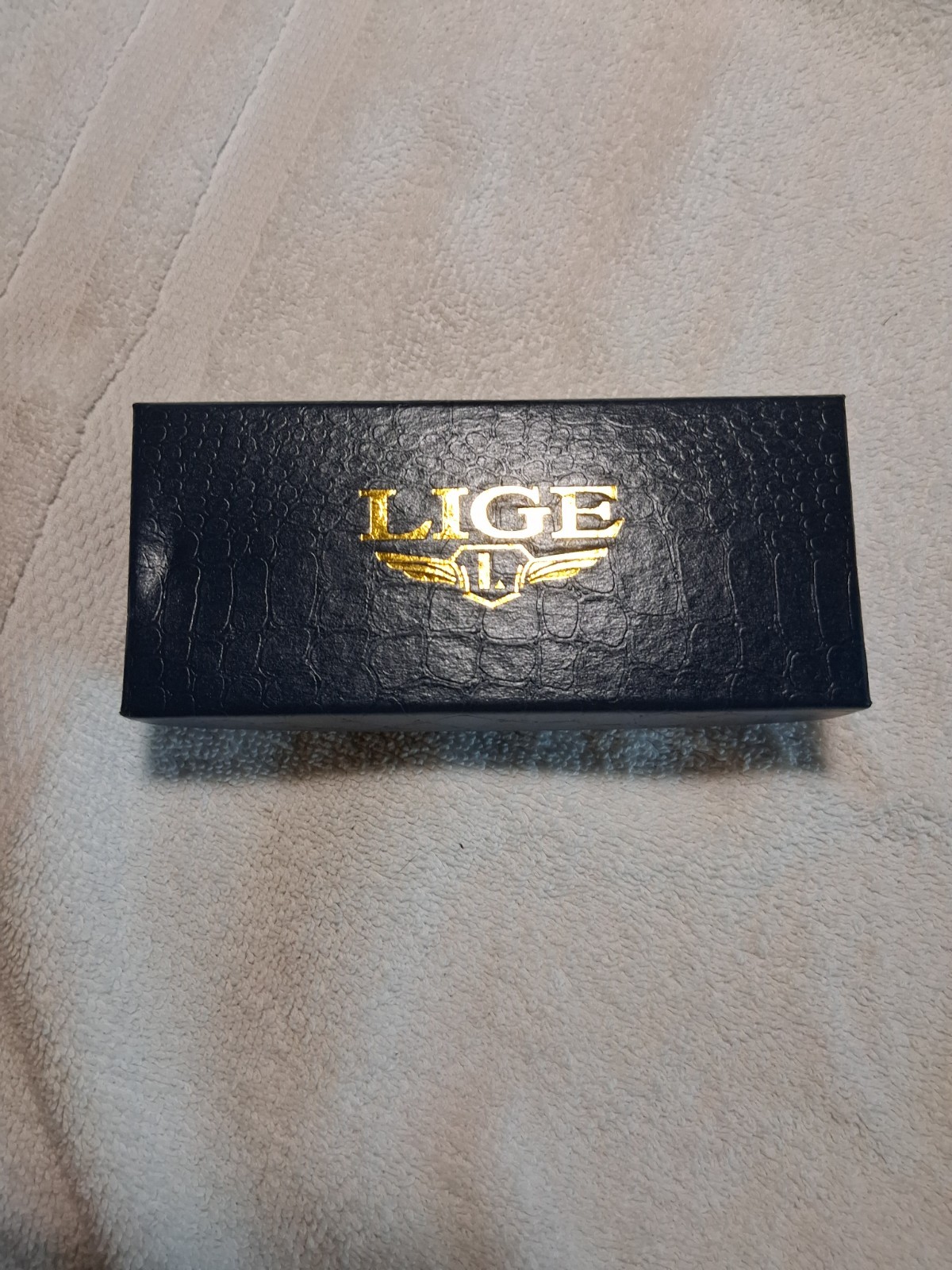 lige mens watch