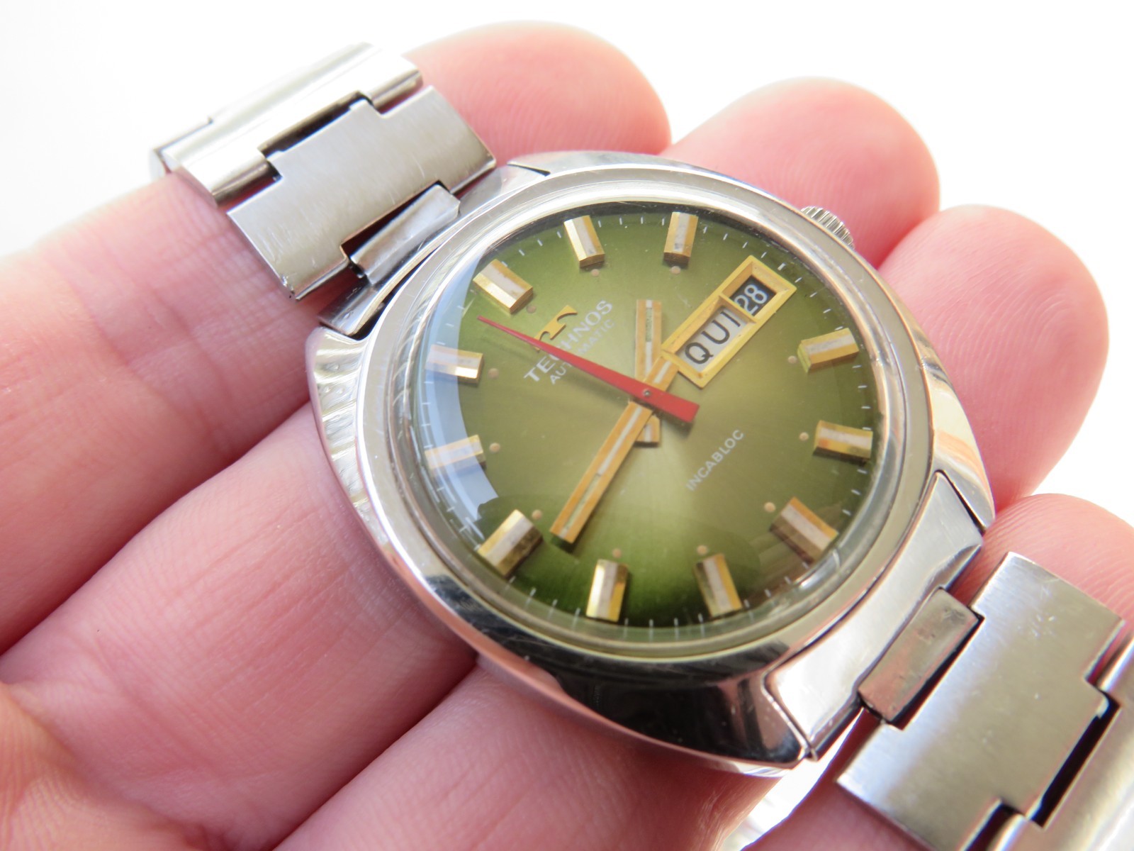 Vintage men’s automatic wristwatch TECHNOS ETA 2789 Green dial works