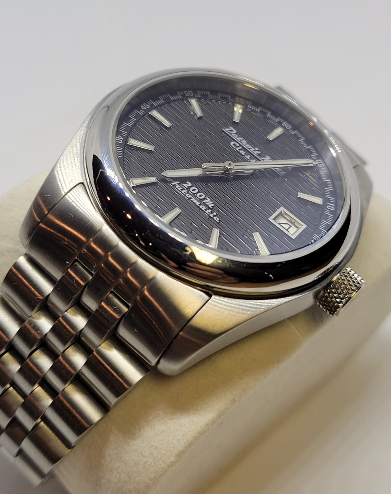 Detroit Mint Classic Automatic Dress Sports watch Bonfire Black