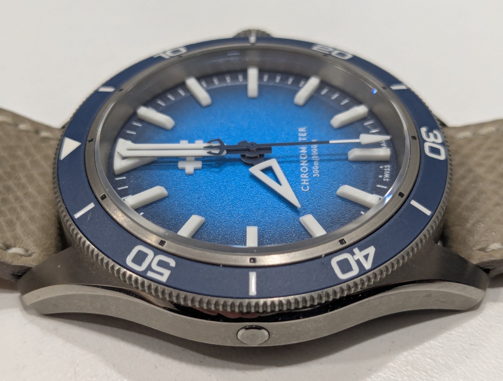 Christopher Ward C60 Trident Lumiere Titanium Men’s Watch C60-41C3H31T0BB0-B0